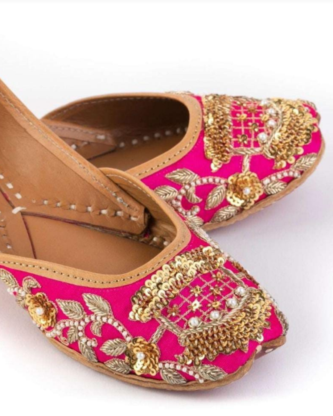 Embellished Pink Punjabi Jutti